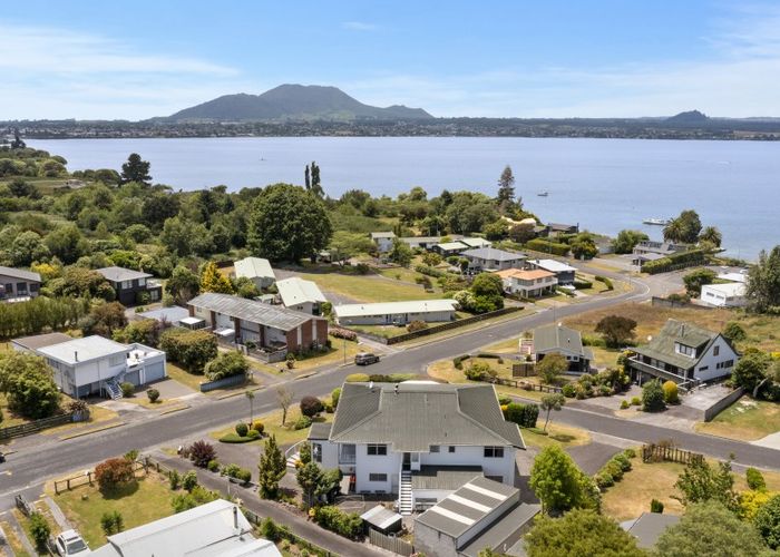 at 10 Alberta Street, Acacia Bay, Taupo