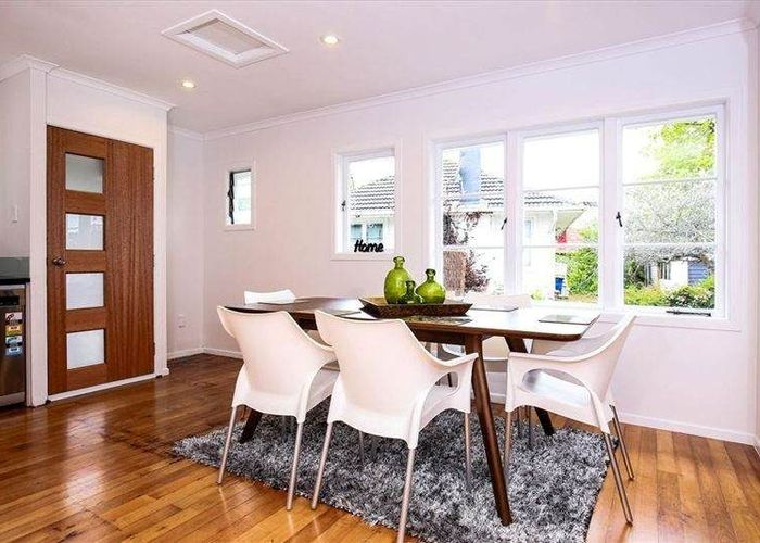  at 27 Smythe Road, Henderson, Waitakere City, Auckland