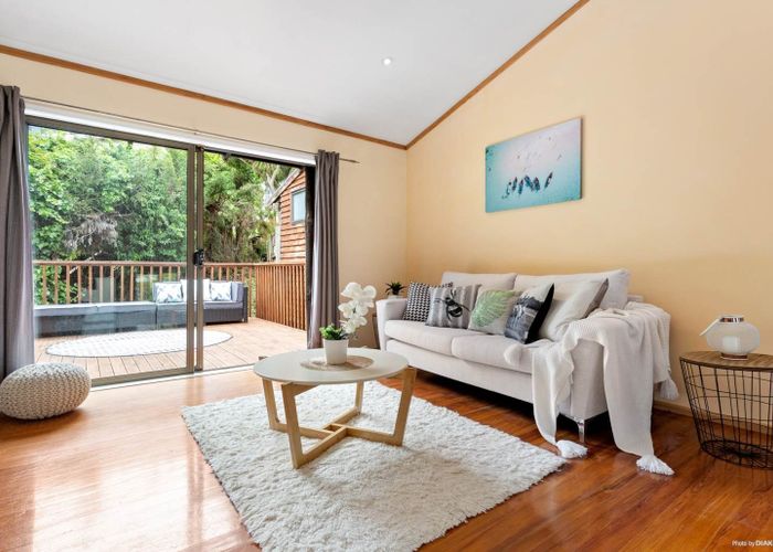  at 1/17 Sandown Road, Rothesay Bay, North Shore City, Auckland