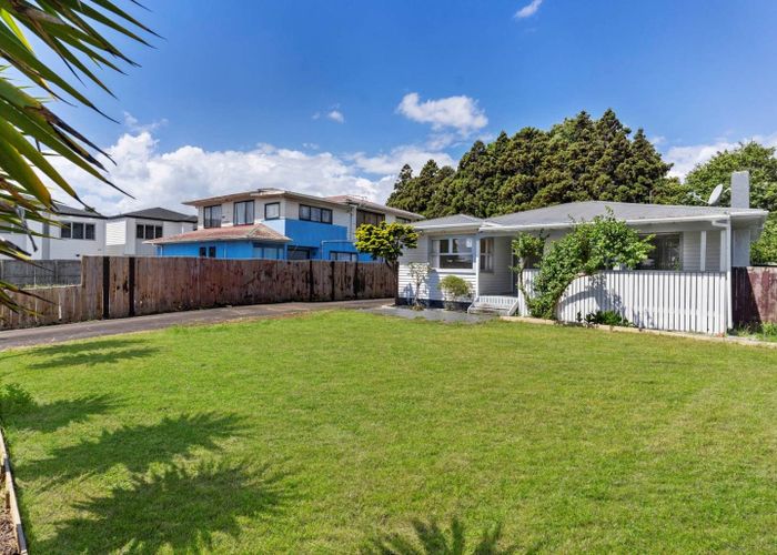  at 14 Vickerman Street, Otara, Auckland