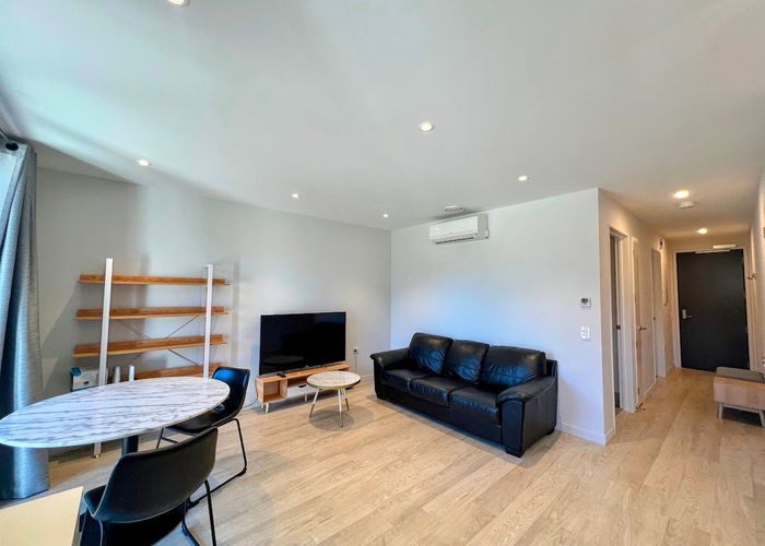 at 1/206 Hereford Street, City Centre, Christchurch City, Canterbury