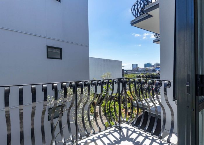  at 2F/30 Randolph Street, Eden Terrace, Auckland City, Auckland