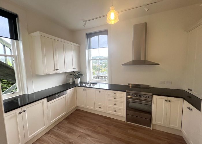  at 16B Hadfield Terrace, Kelburn, Wellington