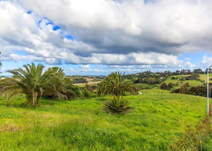  at 92 Vaughans Road, Long Bay, Auckland