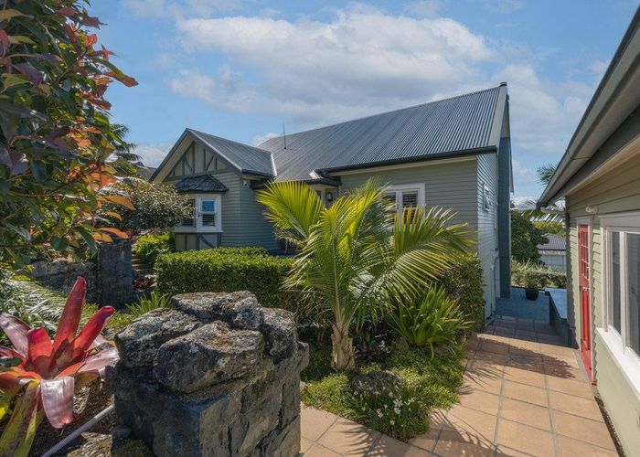  at 9 Rowan Road, Epsom, Auckland