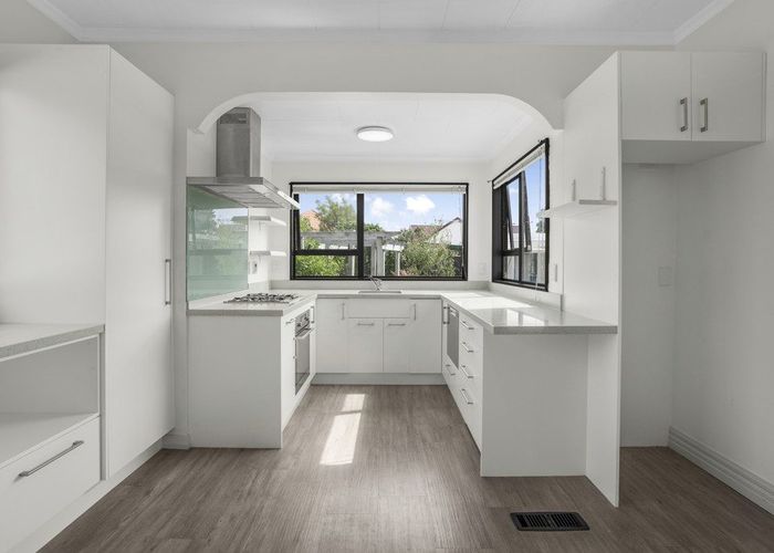  at 24 Glamis Avenue, Strathmore Park, Wellington