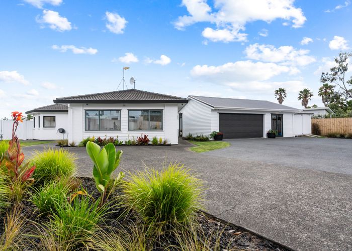  at 1162 East Coast Road, Kaiaua, Franklin, Auckland