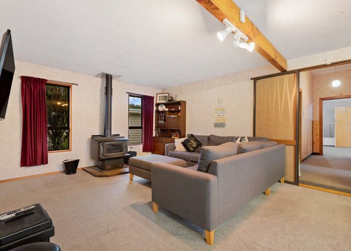  at 38 Colac Bay Road, Colac Bay/Ōraka, Riverton/Aparima