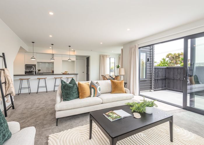  at 210 Edgeware Road, Edgeware, Christchurch City, Canterbury