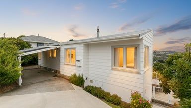  at 5 Trinidad Crescent, Grenada Village, Wellington