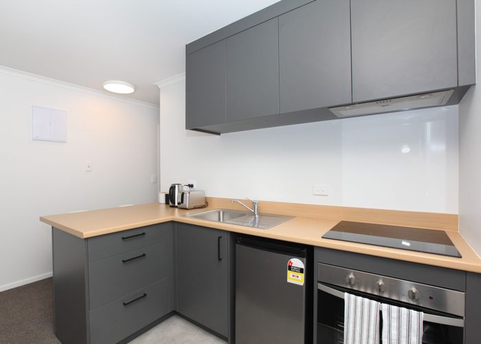  at 2/13 Crescent Court, Melville, Hamilton, Waikato