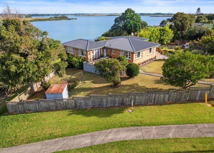  at 39 Estuary Road, Weymouth, Auckland