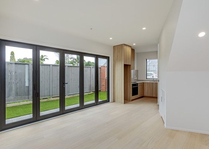  at 1/124 Taylors Road, Mount Albert, Auckland City, Auckland