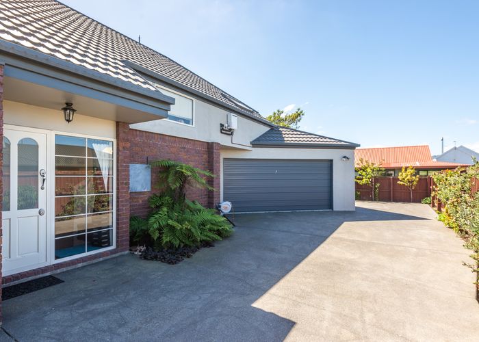 Free property data for 12 Chilwell Place, Halswell, Christchurch