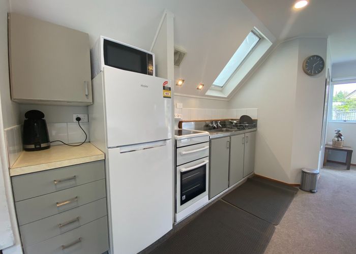  at 32 Avalon Crescent, Fernhill, Queenstown