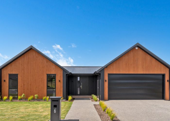  at 6 Kakariki Crescent, Carterton