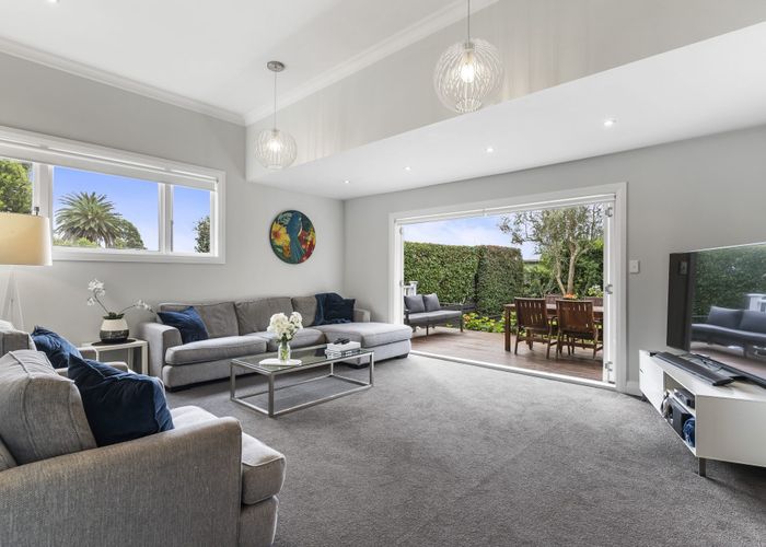  at 35 Springfield Road, Morningside, Auckland