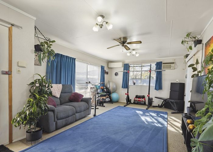  at 16A Lansdowne Crescent, Glenview, Hamilton, Waikato