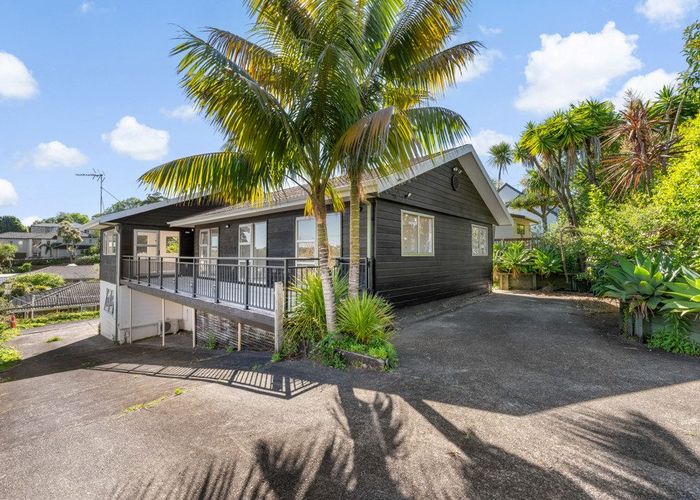  at 4 & 4A Lynngate Place, Hillcrest, North Shore City, Auckland