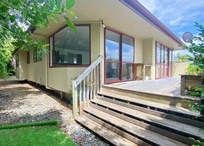  at 11B Langana Avenue, Browns Bay, North Shore City, Auckland