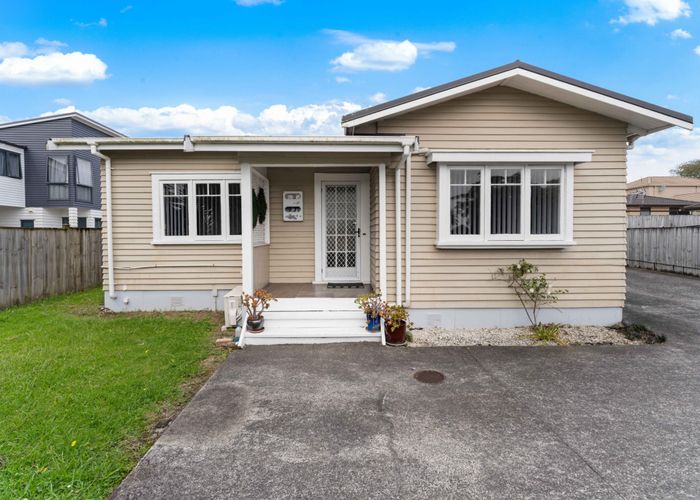  at 1/48 Great South Road, Hill Park, Manukau City, Auckland