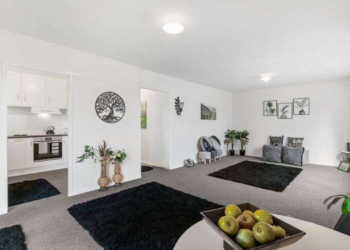  at 4/50 Te Kanawa Crescent, Henderson, Auckland