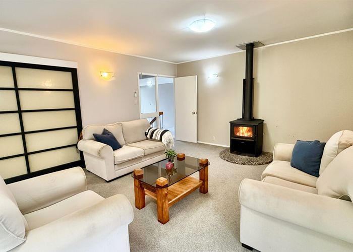  at 19 Mappin Place, Chatswood, North Shore City, Auckland
