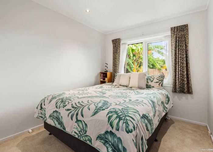  at 4/94 Lynwood Road, New Lynn, Waitakere City, Auckland