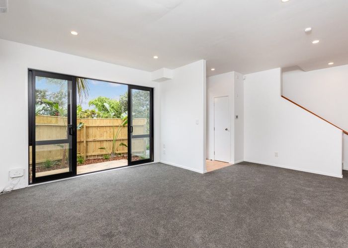  at 1/69 Target Road, Totara Vale, Auckland