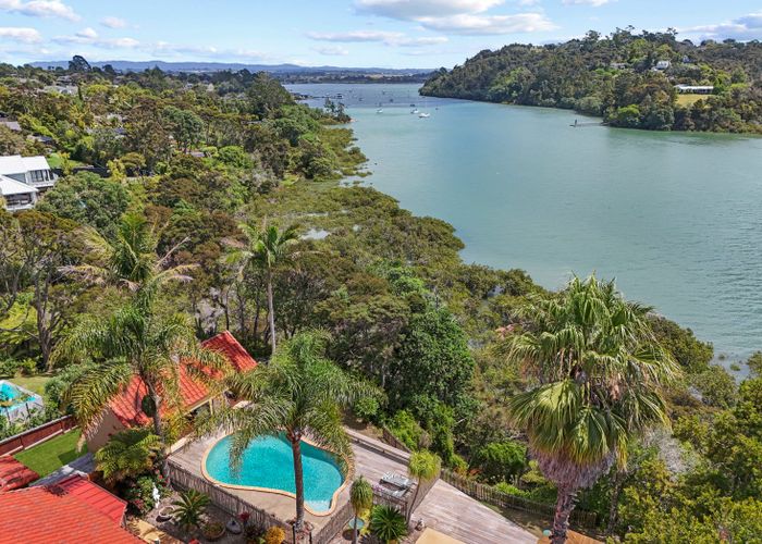 at 20 Kingfisher Grove, Greenhithe, North Shore City, Auckland