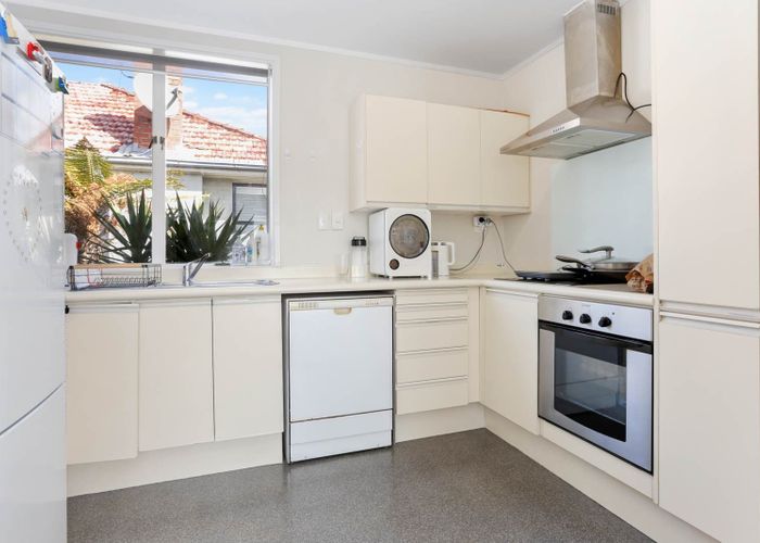  at 2/166 St Andrews Road, Epsom, Auckland