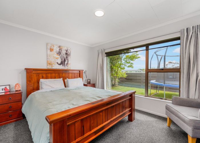  at 8 Chelmarsh Place, Highbury, Palmerston North, Manawatu / Whanganui