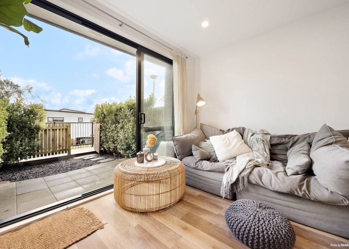  at 4 Tokai Place, Glen Eden, Waitakere City, Auckland