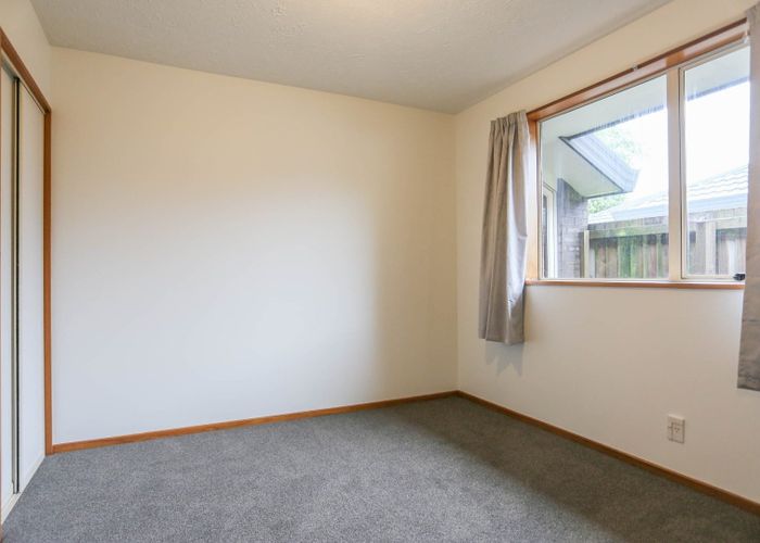  at 2/15 Lyndon Street, Riccarton, Christchurch City, Canterbury