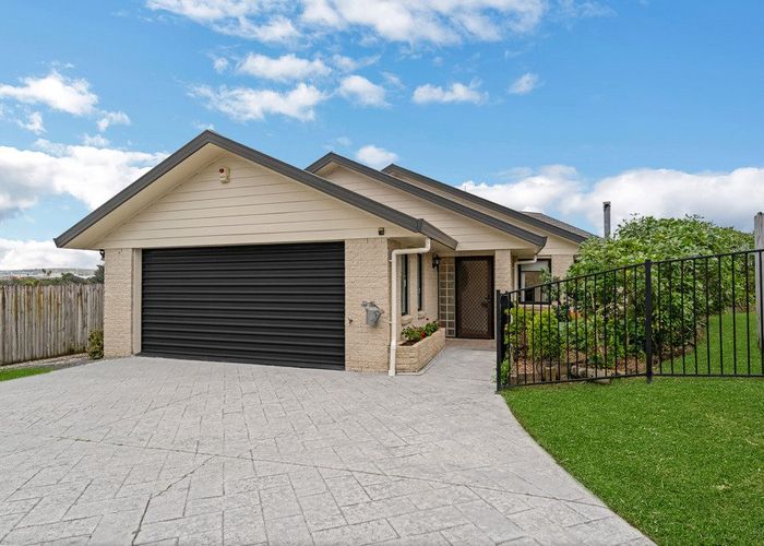  at 12 Paradise Place, Pakuranga Heights, Manukau City, Auckland