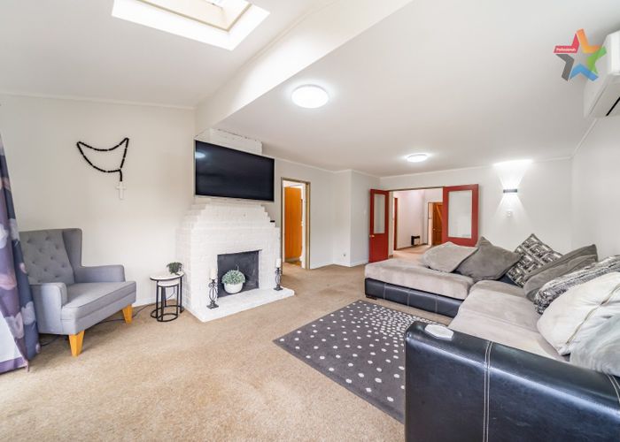 at 19 McEnroe Grove, Naenae, Lower Hutt, Wellington