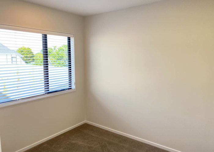  at 15B Minaret Drive, Bucklands Beach, Manukau City, Auckland