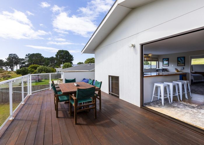  at 14 Puketauhinu Place, Pōrangahau
