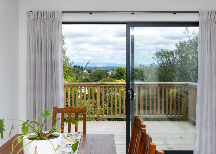  at 10 Awarua Crescent, Havelock North