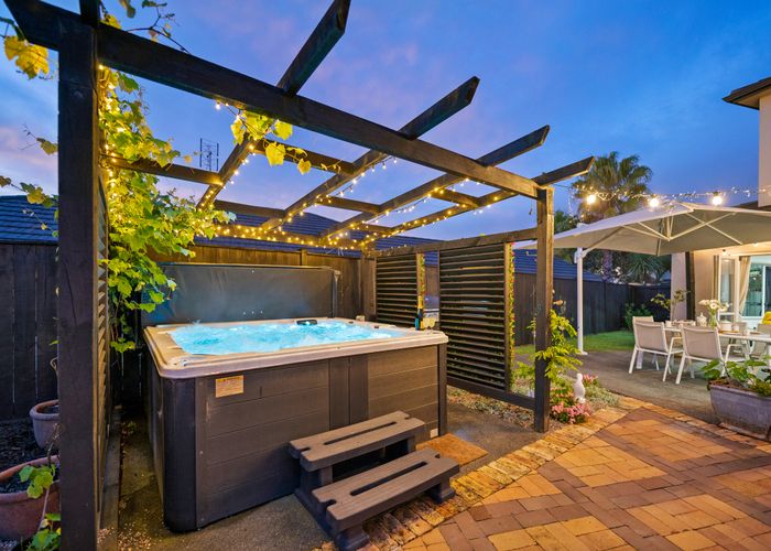  at 20 Skelligs Drive, Flat Bush, Auckland
