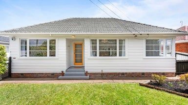  at 1/15 Rosier Road, Glen Eden, Auckland