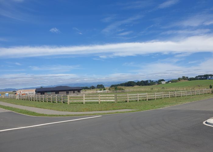  at 2 Roma Way, Waitarere Beach, Levin
