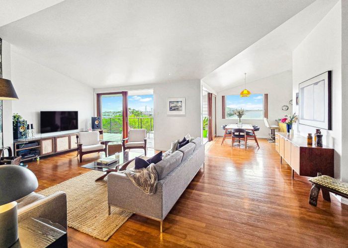  at 50 Exmouth Road, Northcote, Auckland