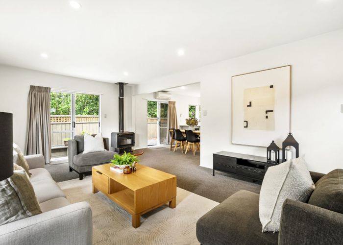  at 37E Uppingham Crescent, Hillcrest, North Shore City, Auckland