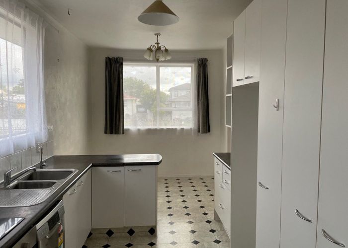 at 5 Damson Place, Bucklands Beach, Manukau City, Auckland