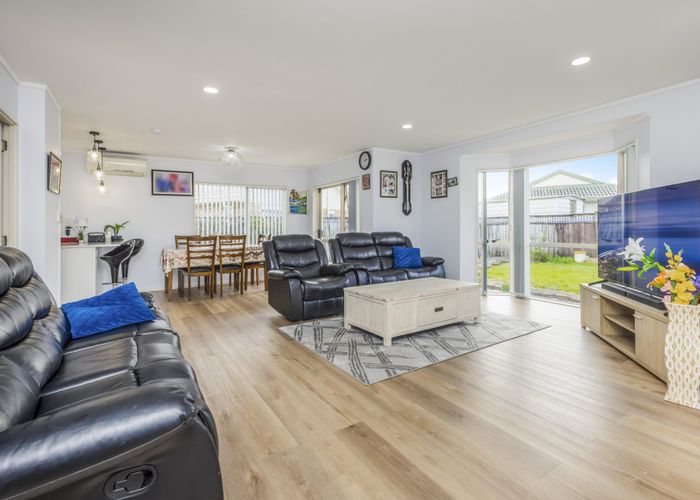  at 25 Sheriff Place, Randwick Park, Auckland