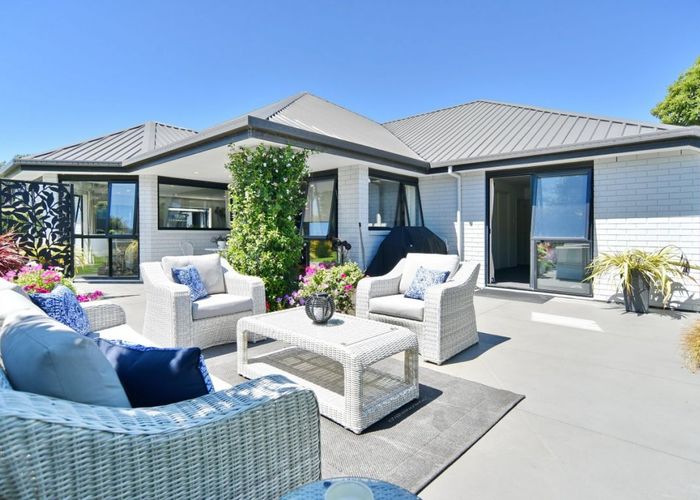  at 10 Glastonbury Drive, Burwood, Christchurch