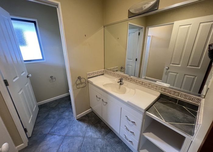  at 559 Cambridge Road, Tauriko, Tauranga
