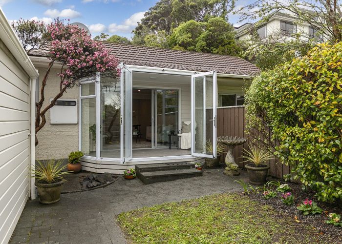  at 13 Gipps Street, Karori, Wellington