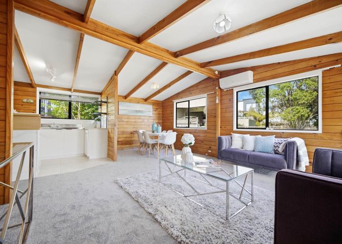  at 2/7 Glendhu Road, Glenfield, North Shore City, Auckland